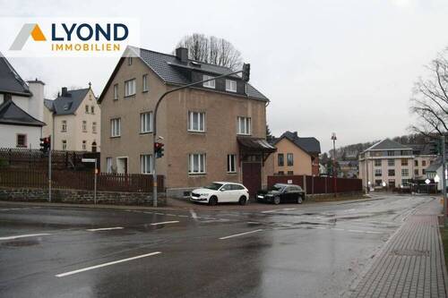 Außenansicht - Großes Zweifamilienhaus mit ehemaliger Schmiede sucht Liebhaber!