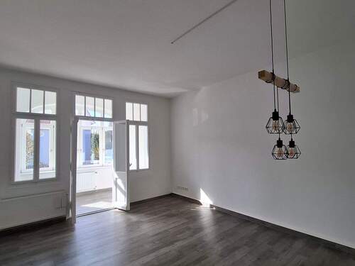 Wohnzimmer - 4 Zimmer Etagenwohnung zur Miete in Nordhausen