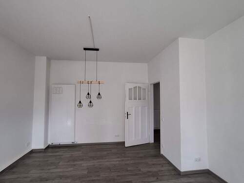 Wohnzimmer - 4 Zimmer Etagenwohnung in Nordhausen