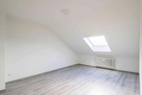 Wohnzimmer - Gepflegte 2-Zimmer-Eigentumswohnung in ruhiger Sackgassenlage