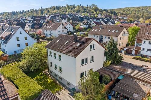 Gefragte Lage - 7 Zimmer Mehrfamilienhaus, Wohnhaus zum Kaufen in Geradstetten