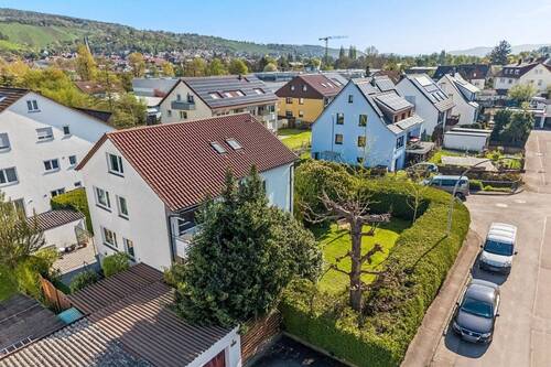 ZFH mit Garage und Stellplatz - 7 Zimmer Mehrfamilienhaus, Wohnhaus in Geradstetten