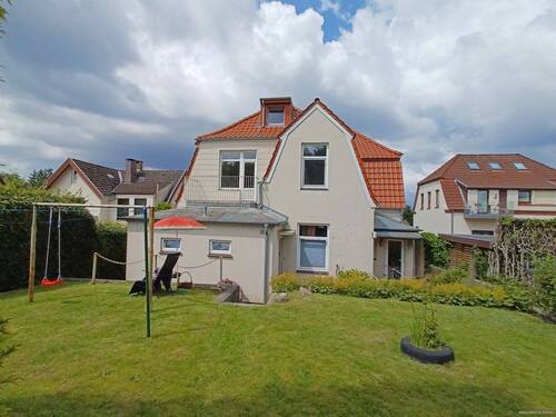 MFH Rückansicht - 1 Zimmer Mehrfamilienhaus, Wohnhaus zum Kaufen in Flensburg