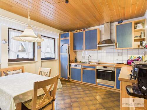 großzügige Küche - 