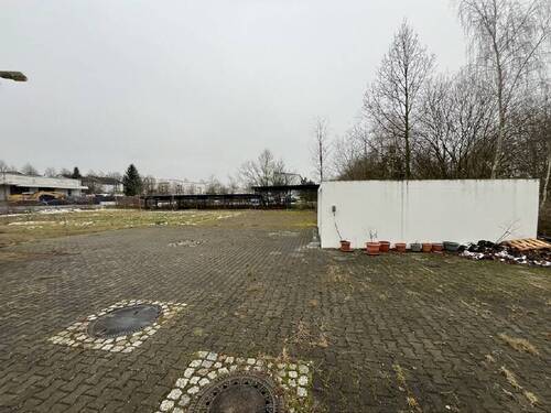 Grundstück mit Garage - Halle in Mittelbach zum Kaufen