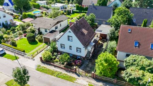 Hausansicht - 2 Zimmer Einfamilienhaus zum Kaufen in Berlin