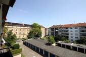 Bild 2 - 3 Zimmer Etagenwohnung zum Kaufen in Karlsruhe