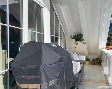 CF44AF43-9B68-42C3-BE34-4FCA7711CBF5_1_201_a - 