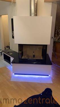 44FA42D3-E0B5-4D18-8D2F-7738A9DE7ADA_1_201_a - 