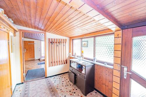 Seiteneingang hinten Flur - 