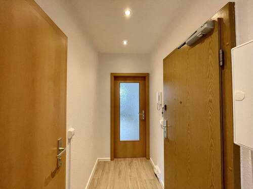Flur - 3 Zimmer Etagenwohnung in Chemnitz