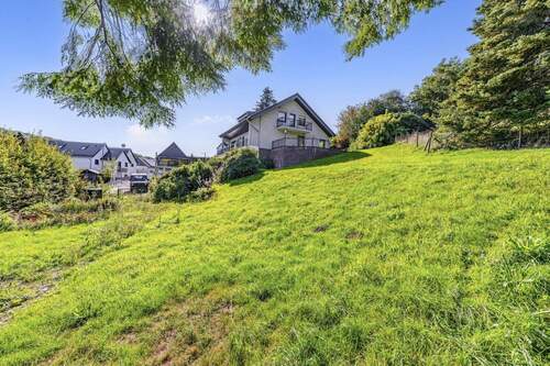 Blick vom Garten - Einfamilienhaus mit 230,00 m&sup2; in Remscheid zum Kaufen