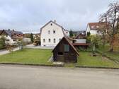 Gegenüberliegendes Grundstück - 