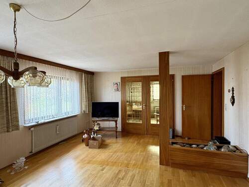 Wohnzimmer - Einfamilienhaus mit 139,00 m² in Balingen zum Kaufen