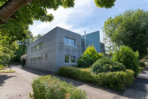 Frontansicht - Provisionsfrei! Ca. 500 m² große Gewerbeeinheit (ehemals Labor + Büro) im Hagener- Lennetal