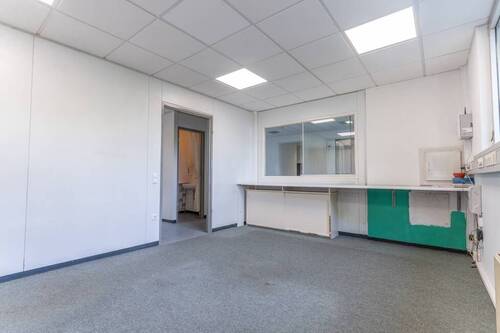 Büro mit Fenster zum Empfang - Büro mit 378,00 m&sup2; in Hagen zum Kaufen
