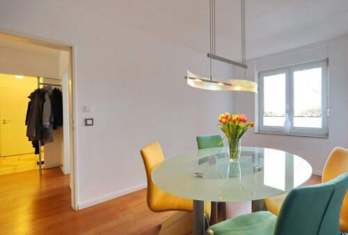 Zimmer im HP mit Blick in den Flur - 