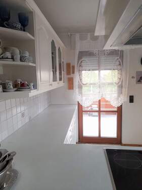 Whg Küchentür zum Balkon - 4 Zimmer Etagenwohnung in Blaustein