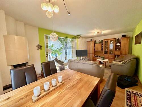 Essbereich im Wohnzimmer - 4 Zimmer Einfamilienhaus zum Kaufen in Bestensee / Pätz