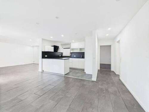 Wohn-:Essbereich & Küche - Stilvolle 3,5-Zimmer - Wohnung mit zwei Balkonen in Böblingen