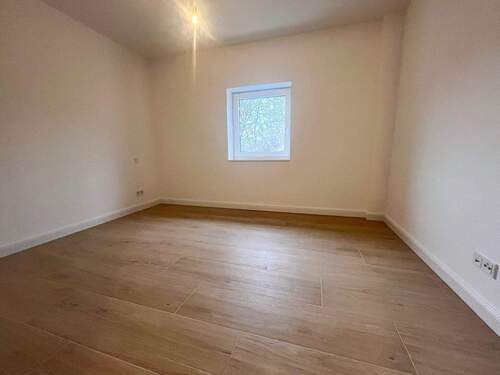 Schlafzimmer - 2 Zimmer Etagenwohnung zur Miete in Hamburg