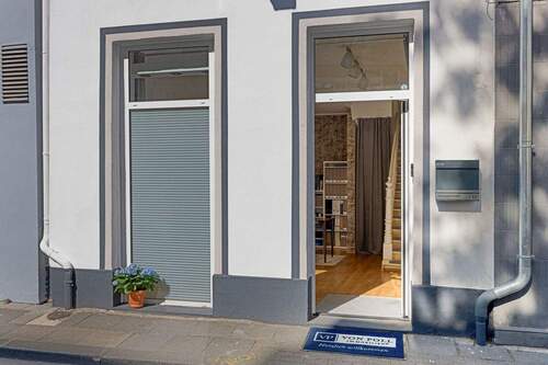 Hauseingang - 4 Zimmer Mehrfamilienhaus, Wohnhaus in Köln / Altstadt-Nord