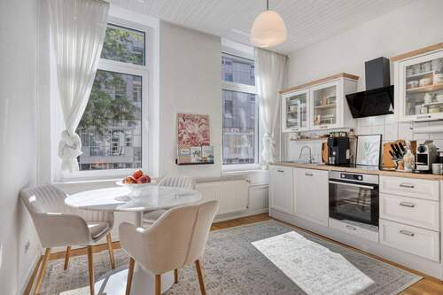 Küche mit Essbereich - 