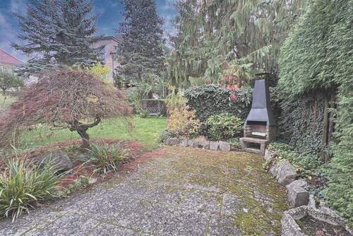 Garten - 5 Zimmer Einfamilienhaus zum Kaufen in Stuttgart