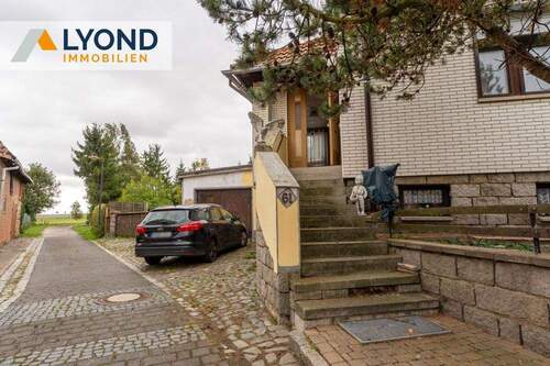 Bild 1 - Dieses freistehende Einfamilienhaus mit einem großzügigen Grundstück sucht Sie als neuen Eigentümer!