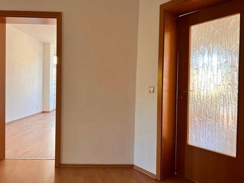 Flur - 3 Zimmer Etagenwohnung zur Miete in Plauen