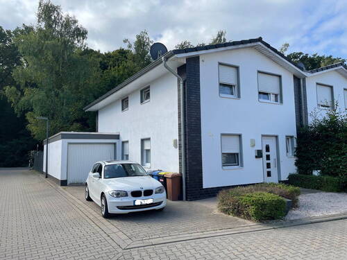Bild 1 - Familienfreundliche Doppelhaushälfte in begehrter Lage -Provisionsfrei- Top-Investment