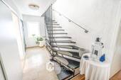 Flur - Mehrfamilienhaus, Wohnhaus mit 214,00 m² in Fürth zum Kaufen