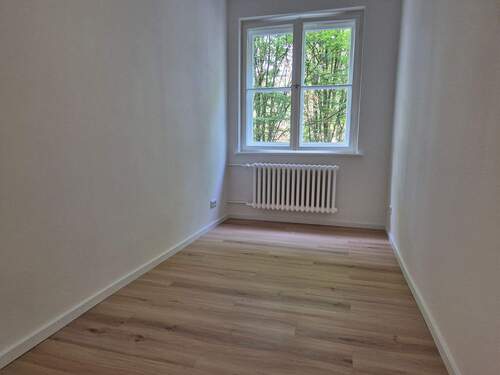 Arbeits-/Kinderzimmer - 
