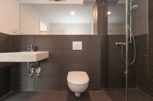 0b2b930f-7751-407f-6.jpg - 