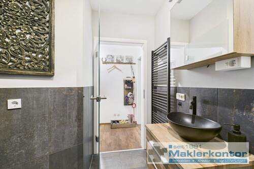 Badezimmer mit Fußbodenheizung - 