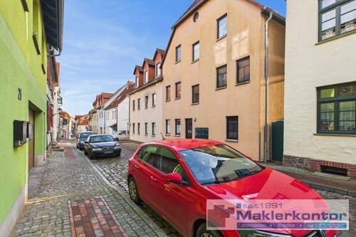 Objektansicht Straßenseite - 