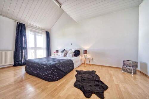 Schlafzimmer - 6 Zimmer Reihenmittelhaus in Leonberg