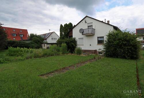 Garten - Viel Platz * Großer sonniger, Garten * Gute Bausubstanz für Bastler Handwerker! * Sofort frei!