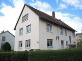 Aussenansicht - Großzügige 4-Zimmer-Wohnung mit Gartenbenutzung
