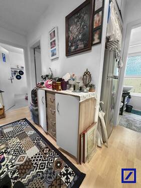 Flur - 2 Zimmer Etagenwohnung zum Kaufen in Bremen