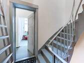 Treppenhaus Innen zum Keller hin - 