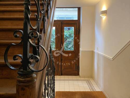 Treppenhaus - Stilvolle Altbauwohnung mit Potential im Herzen des Frankfurter Nordends