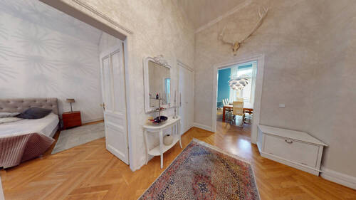 Flur mit Blick in Wohnbereich & Schlafzimmer - Etagenwohnung mit 158,20 m&sup2; in Frankfurt am Main / Nordend-West zum Kaufen