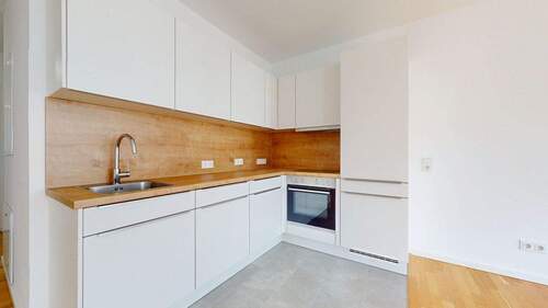 Küche - 2 Zimmer Etagenwohnung zur Miete in Frankfurt am Main