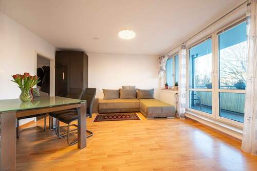 Wohnzimmer - 2 Zimmer Etagenwohnung zum Kaufen in Berlin