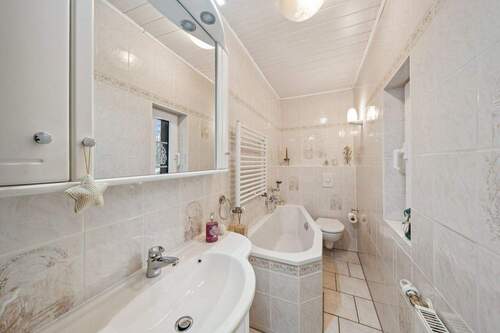 Bad - 4 Zimmer Einfamilienhaus in Blankenfelde-Mahlow