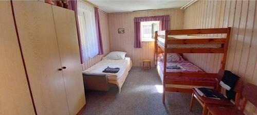 23 Schlafzimmer Souterrain.jpg - 