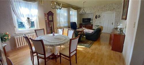 8 Whg. links Wohnzimmer EG.jpg - 