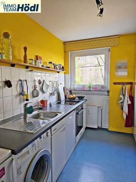 Küche samt Einbauküche - Etagenwohnung mit 71,90 m&sup2; in Eningen unter Achalm zum Kaufen