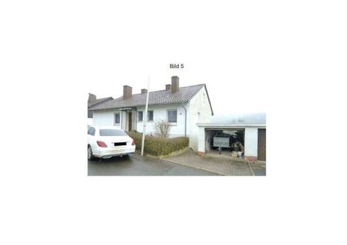 Straßenseite - 7 Zimmer Einfamilienhaus zum Kaufen in Oberaula